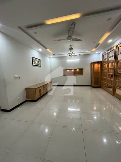 14 Marla Like New Upper Portion For Rent 14 Marla Like New Upper Portion For Rent