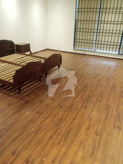 F-7 500 SQ Yard 3 Bed Back Side House Available For Rent F-7 500 SQ Yard 3 Bed Back Side House Available For Rent
