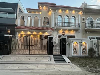 Paragon City 10 Marla Upper Portion For Rent