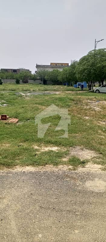 ڈی ایچ اے فیز 8 - بلاک ڈبلیو فیز 8,ڈیفنس (ڈی ایچ اے),لاہور میں 1 کنال رہائشی پلاٹ 3.4 کروڑ میں برائے فروخت۔ ڈی ایچ اے فیز 8 - بلاک ڈبلیو فیز 8,ڈیفنس (ڈی ایچ اے),لاہور میں 1 کنال رہائشی پلاٹ 3.4 کروڑ میں برائے فروخت۔