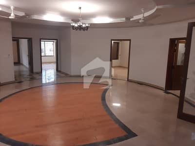 ایف ۔ 6/1 ایف ۔ 6,اسلام آباد میں 6 کمروں کا 16 مرلہ مکان 27.0 کروڑ میں برائے فروخت۔