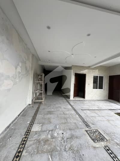 جی ۔ 9 اسلام آباد میں 6 کمروں کا 12 مرلہ مکان 11.5 کروڑ میں برائے فروخت۔