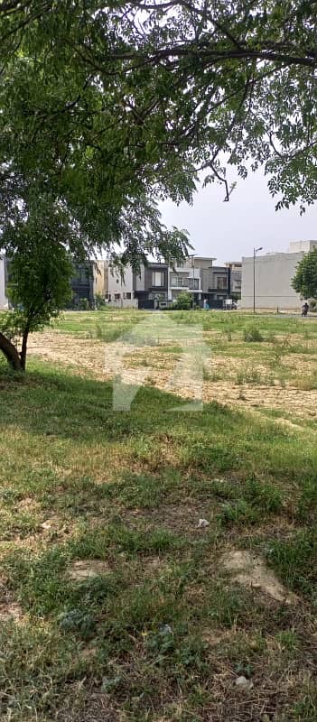 ڈی ایچ اے فیز 8 سابقہ پارک ویو ڈی ایچ اے فیز 8,ڈی ایچ اے ڈیفینس,لاہور میں 1 کنال رہائشی پلاٹ 4.0 کروڑ میں برائے فروخت۔ ڈی ایچ اے فیز 8 سابقہ پارک ویو ڈی ایچ اے فیز 8,ڈی ایچ اے ڈیفینس,لاہور میں 1 کنال رہائشی پلاٹ 4.0 کروڑ میں برائے فروخت۔