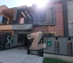 5 Marla Brand New House Available for Sale in CC Block 5 Marla Brand New House Available for Sale in CC Block