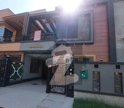 5 Marla Brand New House Available for Sale in CC Block