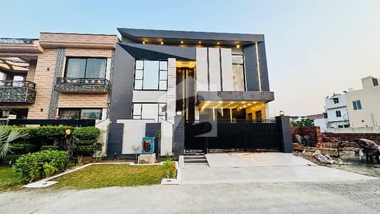 BANKERS AVENUE COOPERATIVE HOUSING SOCIETY 10 MARLA BRAND NEW HOUSE FOR SALE NEAREST DHA PHASE 6 & 7 BANKERS AVENUE COOPERATIVE HOUSING SOCIETY 10 MARLA BRAND NEW HOUSE FOR SALE NEAREST DHA PHASE 6 & 7