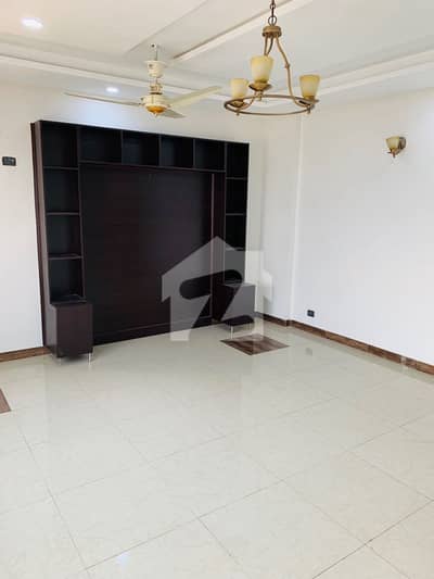 Beautiful Renovated Apartment Beautiful Renovated Apartment