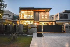 KANAL EYE CATCHING SUPERB LUXURY BUNGALOW FOR SALE On Top Location KANAL EYE CATCHING SUPERB LUXURY BUNGALOW FOR SALE On Top Location