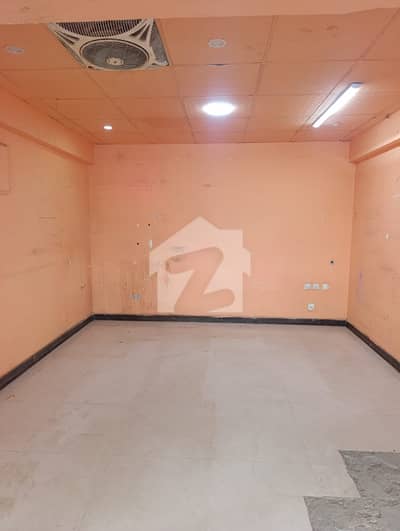 بلیو ایریا اسلام آباد میں 1 مرلہ Studio دکان 80.0 ہزار میں کرایہ پر دستیاب ہے۔