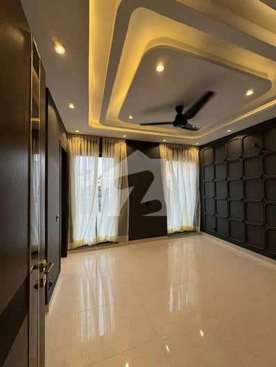 1 KANAL LAVISH TOP OF THE LINE UPPER PORTION WITH LOWER LOCK AND SOLAR INSTALLED