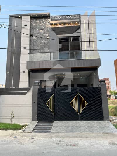 *5 Marla Beautiful Modren design House For sale* *5 Marla Beautiful Modren design House For sale*