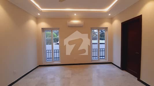 F-6/1 Lower Portion Up For rent