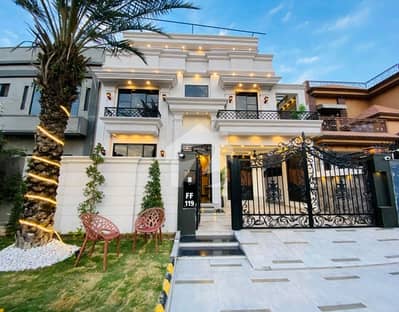 On Excellent Location Citi Housing Society House Sized 10 Marla For sale