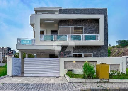 Investor Rate 10 Marla House For Sale