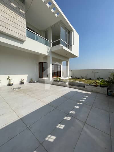 666 Sq Yards Bungalow For Sale Phase 8 666 Sq Yards Bungalow For Sale Phase 8