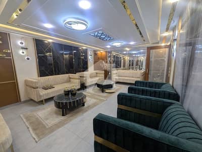 DHA PHASE 7 500 YARDS 5 BEDROOMS WITH BASEMENT SLIGHTLY USED TILE FLOORING BUNGALOW IS UP FOR SALE