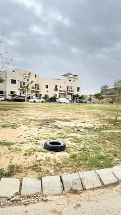 Naya Nazimabad Block - D 120SQ Yd Park Face corner Plot For Sale