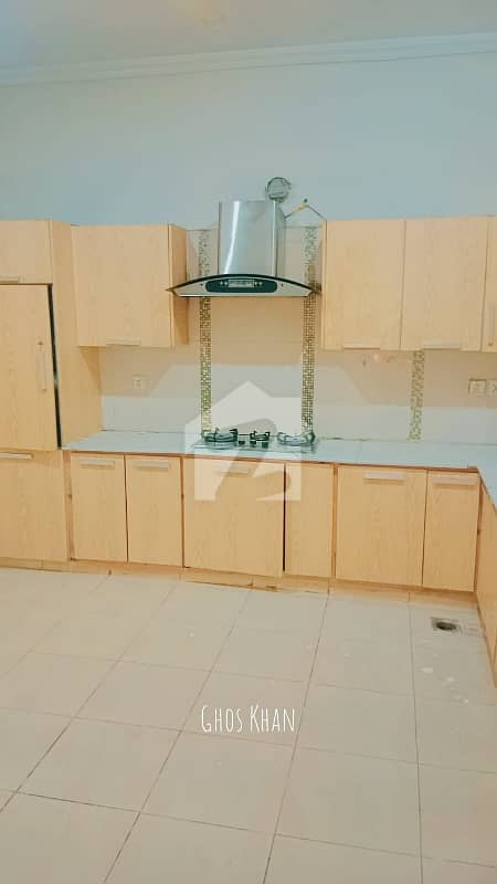 Luxurious 1 Kanal Villa Available For Rent Luxurious 1 Kanal Villa Available For Rent
