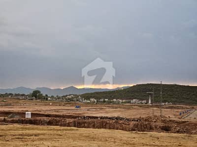 5 Marla plot available for sale in margalla enclave.