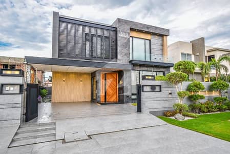 KANAL ULTRA MODERN SUPER LUXURY BUNGALOW FOR SALE ON TOP LACTION