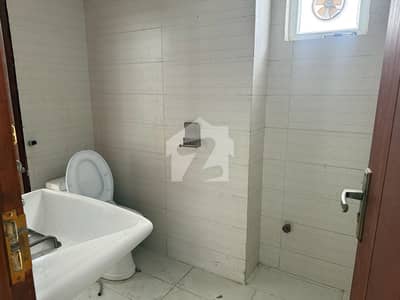 4 Bedroom apartment with servant quarter and reserve car parking available for sale in Capital Residencia 4 Bedroom apartment with servant quarter and reserve car parking available for sale in Capital Residencia