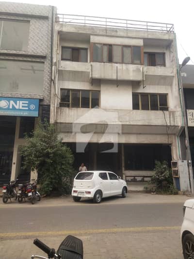7 Marla Commercial Plaza For Sale On 70 Ft Road In DHA Phase 1, Lahore Prime Location With Rental Value Of 4 Lac 50 thousand