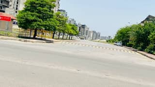 10 Marla Plot Available For Sale