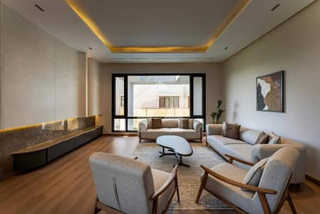 Prime Location 666 Square Yards House In DHA Phase 8 For Sale