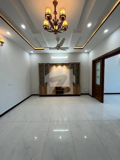 7 MARLA FULL HOUSE FOR RENT IN G-13 ISLAMABAD IDEAL LOCATION