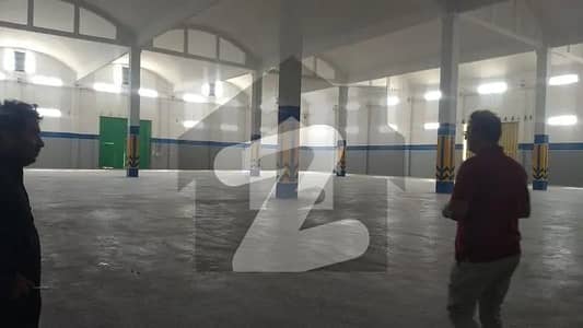 سندھ انڈسٹریل ٹریڈنگ اسٹی - ایس آئی ٹی ای کراچی میں 5 کنال گودام 5.0 لاکھ میں کرایہ پر دستیاب ہے۔