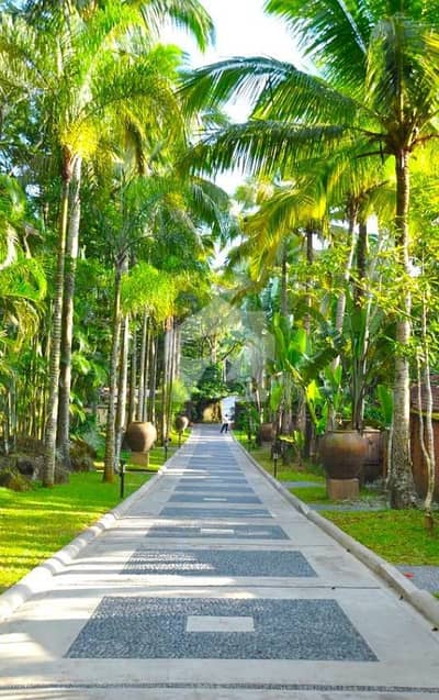 1 KANAL MAIN BOULEVARD PRIME LOCATION PLOT FOR SALE DIRECT DEAL WITH OWNER