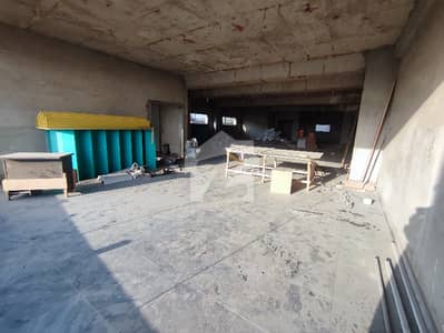 1 Kanal 2nd Floor For Rent 3000 Square Feet Tile Flooring 2 Washrooms Basement Parking Near To Canal Rent 425k