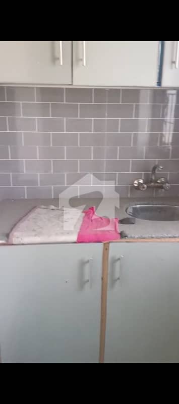 Flat 1 Room With Kitchen And Bath First Floor For Bachelors