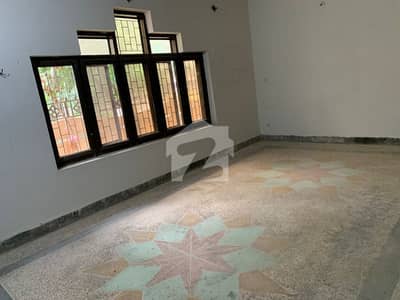 چکلالہ سکیم 3 چکلالہ سکیم,راولپنڈی میں 2 کمروں کا 5 مرلہ زیریں پورشن 32.0 ہزار میں کرایہ پر دستیاب ہے۔