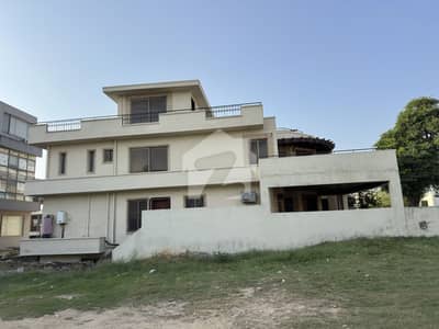 Dubai House Is Available For Sale