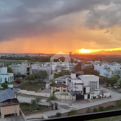 Flat For Sale In Prime Location Of Bani Gala