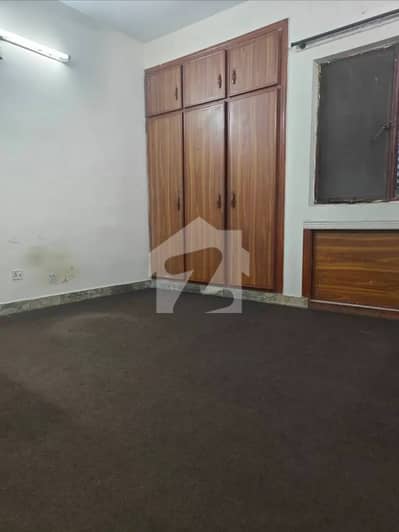 Semi Furnished Room Available in a Shared 2-Bed Flat G-11/4, Islamabad