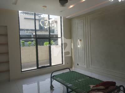 "10 Marla Double Unit 5 Bedroom House for Sale in Bahria Town Overseas Sector 5 Servant Room, Prime Location & Modern Finishing"