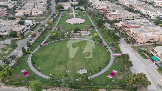 ڈی ایچ اے فیز9 پریزم - بلاک کیو ڈی ایچ اے فیز9 پریزم,ڈی ایچ اے ڈیفینس,لاہور میں 1 کنال رہائشی پلاٹ 2.35 کروڑ میں برائے فروخت۔ ڈی ایچ اے فیز9 پریزم - بلاک کیو ڈی ایچ اے فیز9 پریزم,ڈی ایچ اے ڈیفینس,لاہور میں 1 کنال رہائشی پلاٹ 2.35 کروڑ میں برائے فروخت۔