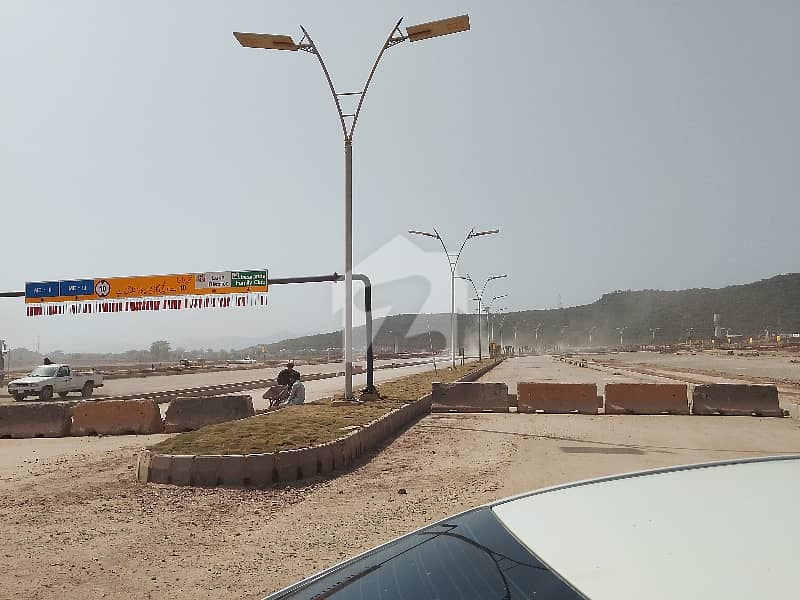 مارگلہ انکلیو مارگلہ ایونیو,اسلام آباد میں 1 کنال رہائشی پلاٹ 6.5 کروڑ میں برائے فروخت۔ مارگلہ انکلیو مارگلہ ایونیو,اسلام آباد میں 1 کنال رہائشی پلاٹ 6.5 کروڑ میں برائے فروخت۔