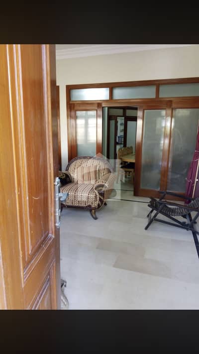 1st Floor 400 Yards Portion For Rent