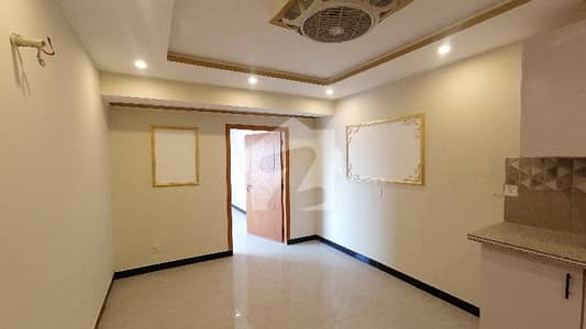 بحریہ ٹاؤن ۔ سوِک سینٹر بحریہ ٹاؤن فیز 4,بحریہ ٹاؤن راولپنڈی,راولپنڈی میں 1 کمرے کا 3 مرلہ فلیٹ 67.0 لاکھ میں برائے فروخت۔