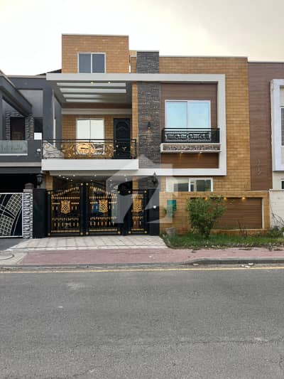 5 Marla Owner Build, Modern Designer House for Sale Eastern Block, Bahria Orchard Phase 1