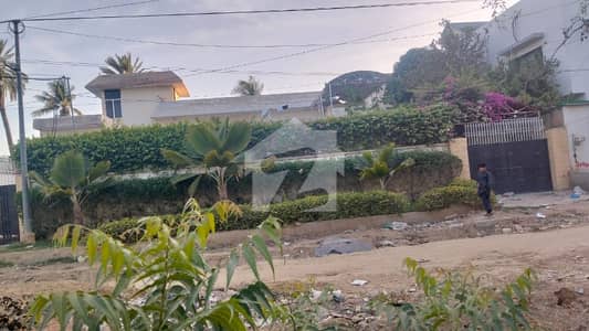 A Prime Location 1000 Square Yards House In Karachi Is On The Market For sale