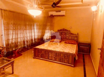 ڈی ایچ اے فیز 3 - بلاک ڈبلیو فیز 3,ڈیفنس (ڈی ایچ اے),لاہور میں 5 کمروں کا 1 کنال مکان 8.45 کروڑ میں برائے فروخت۔