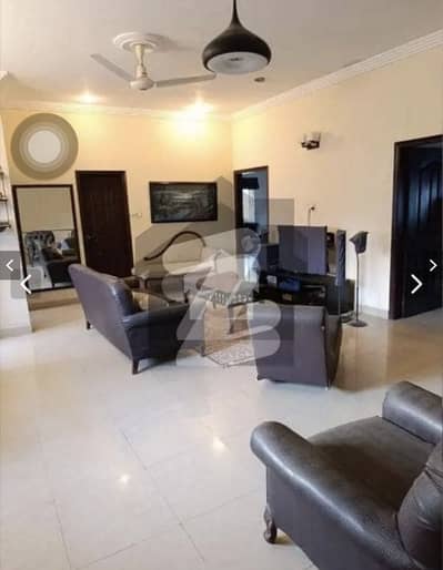 BUNGALOW FOR SALE DHA PHASE 8