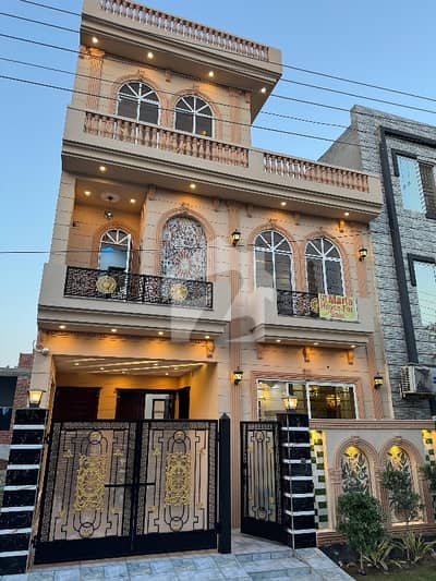 سینٹرل پارک ہاؤسنگ سکیم لاہور میں 4 کمروں کا 5 مرلہ مکان 2.1 کروڑ میں برائے فروخت۔ سینٹرل پارک ہاؤسنگ سکیم لاہور میں 4 کمروں کا 5 مرلہ مکان 2.1 کروڑ میں برائے فروخت۔