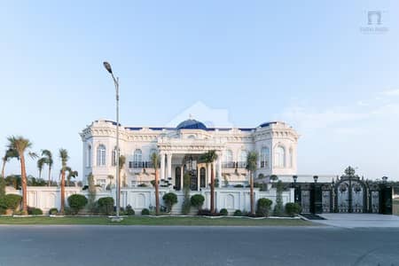 2 KANAL VICTORIAN PALACE AVAILABLE FOR SALE IN THE HEART OF DHA