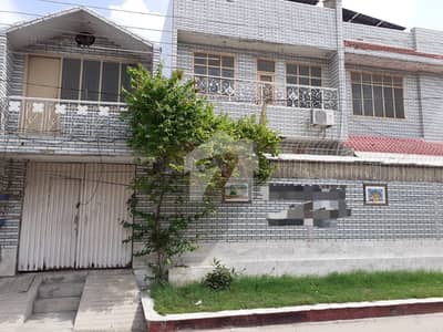 گلبرگ فیصل آباد میں 4 کمروں کا 7 مرلہ مکان 2.91 کروڑ میں برائے فروخت۔