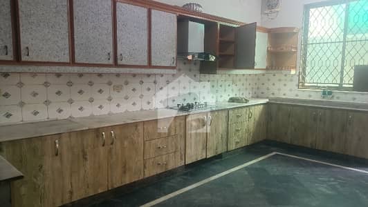 House Of 1 Kanal Available In Model Town - Block D
